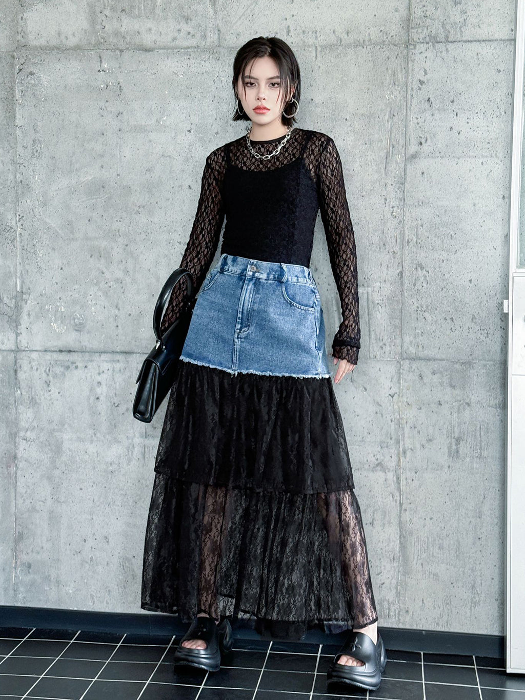 Denim and lace combination skirt 