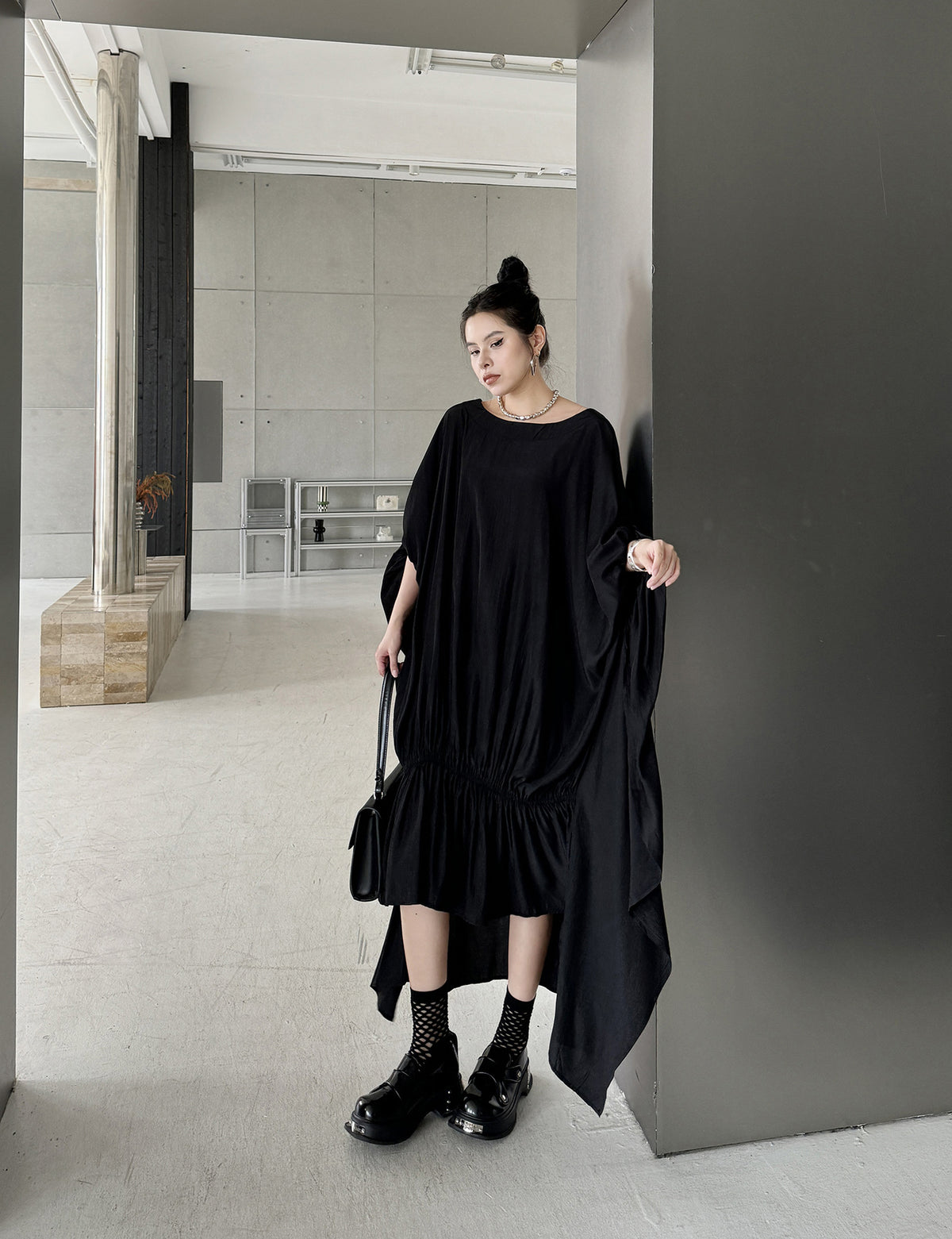 Gathered ruffle draped dress 