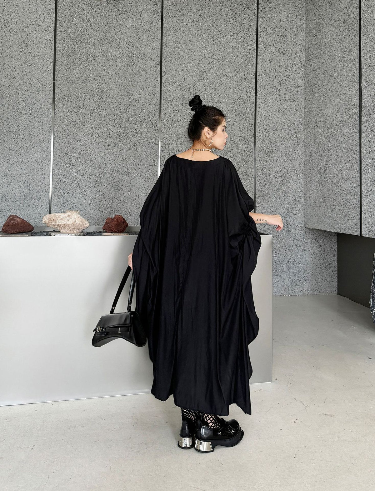 Gathered ruffle draped dress 