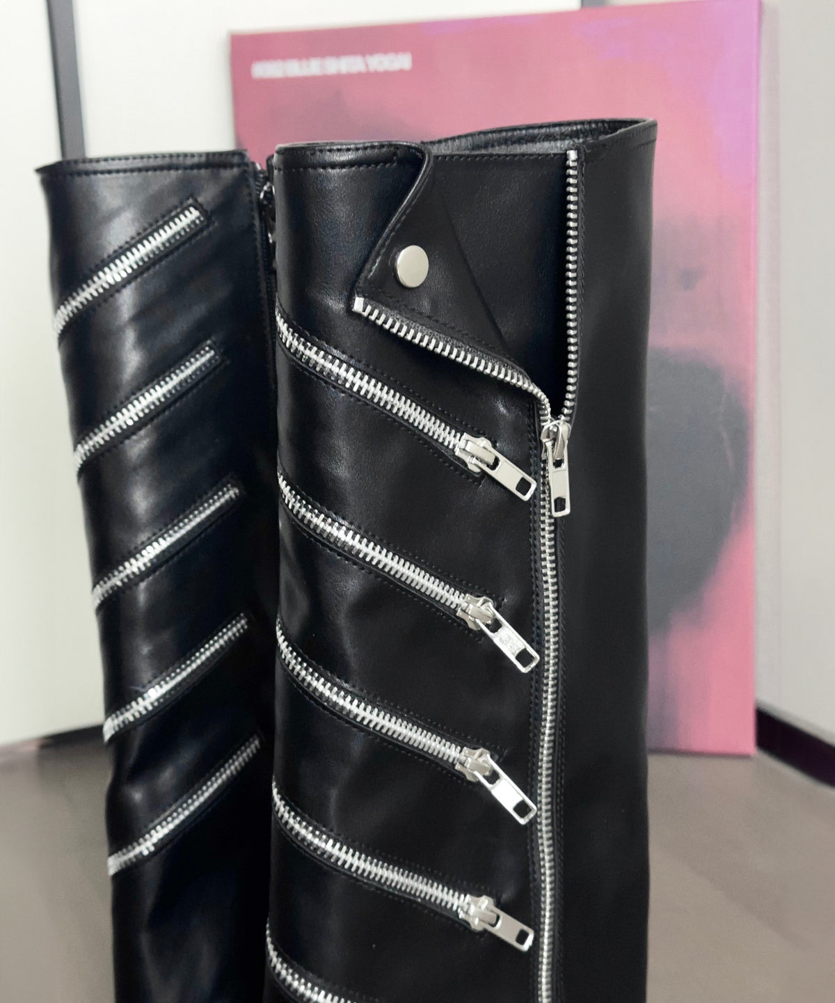 Zip-cover long boots