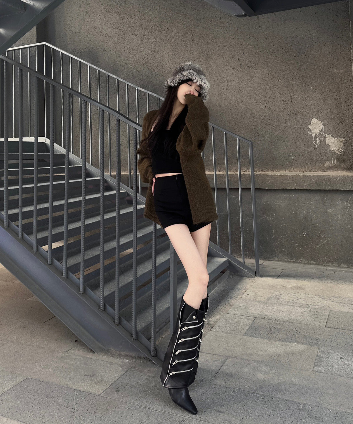 Zip-cover long boots
