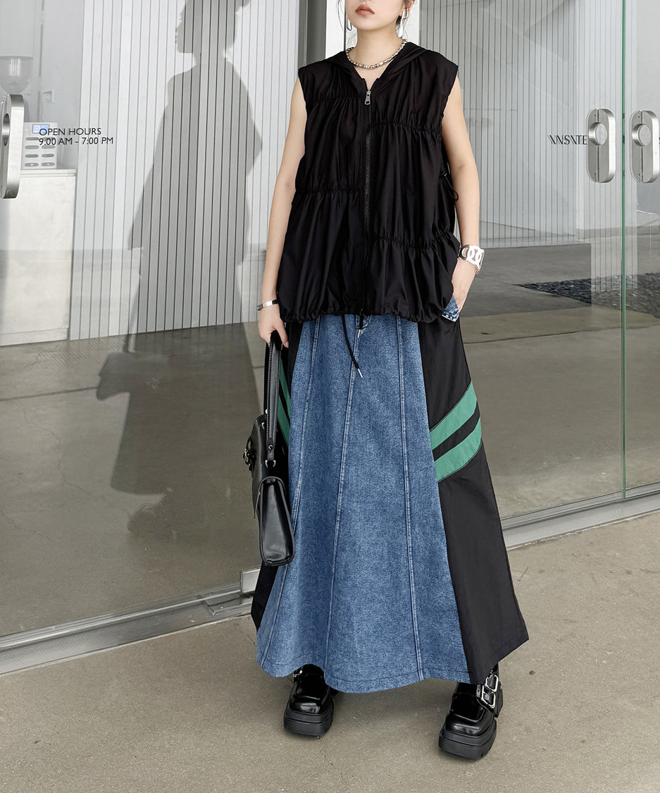 Side Switch Flare Denim Skirt
