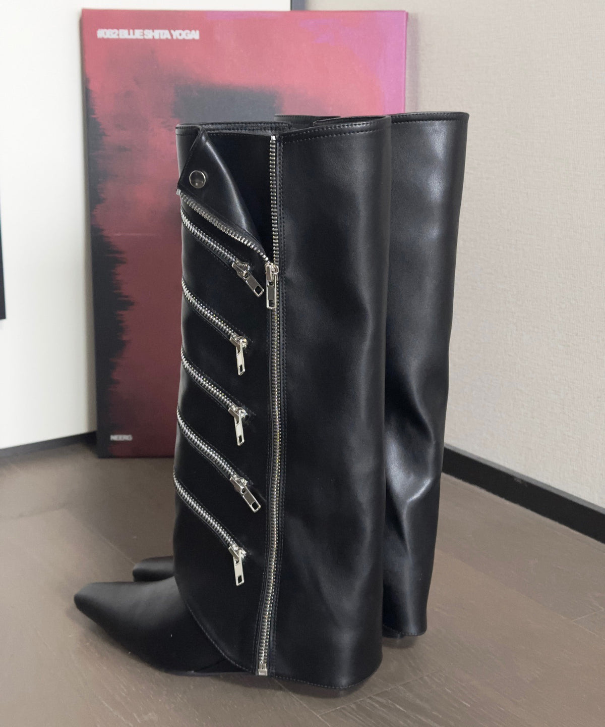 Zip-cover long boots