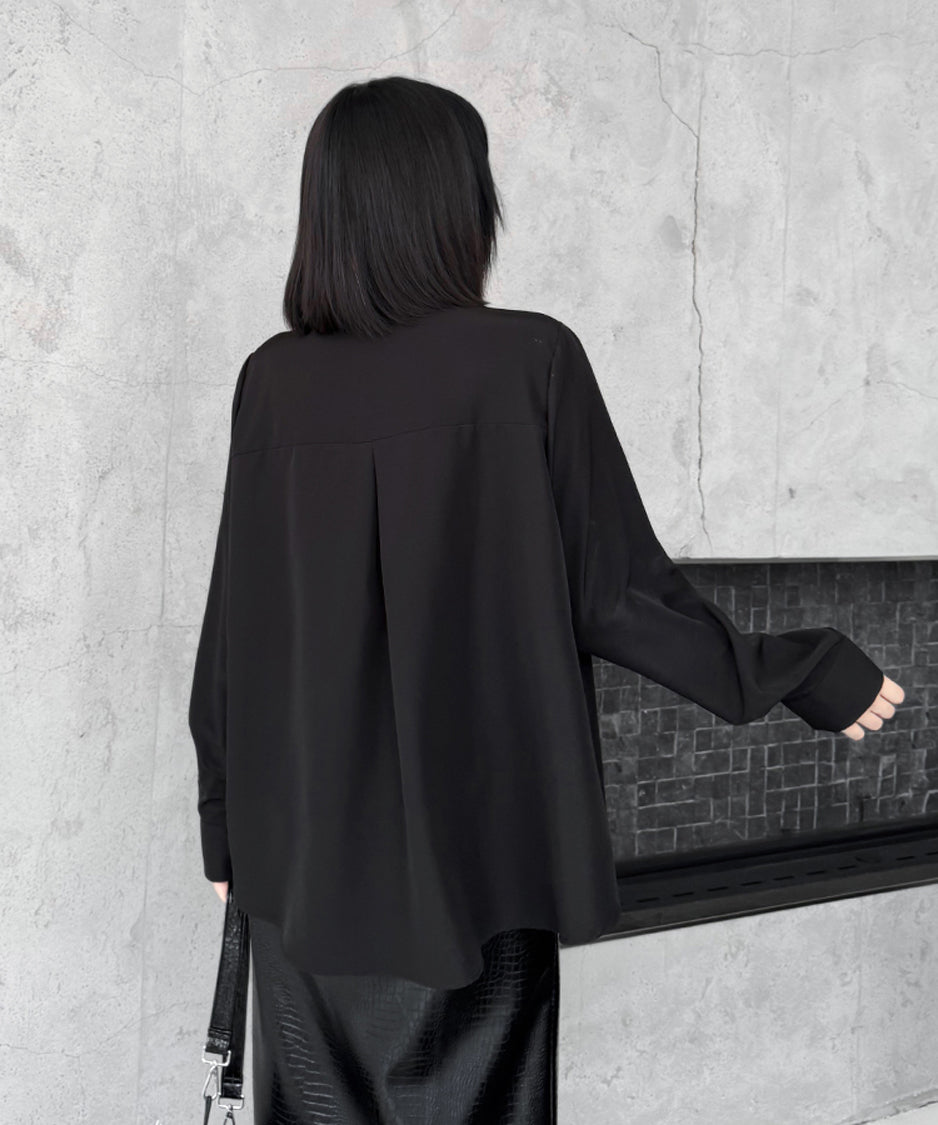 Frill line blouse