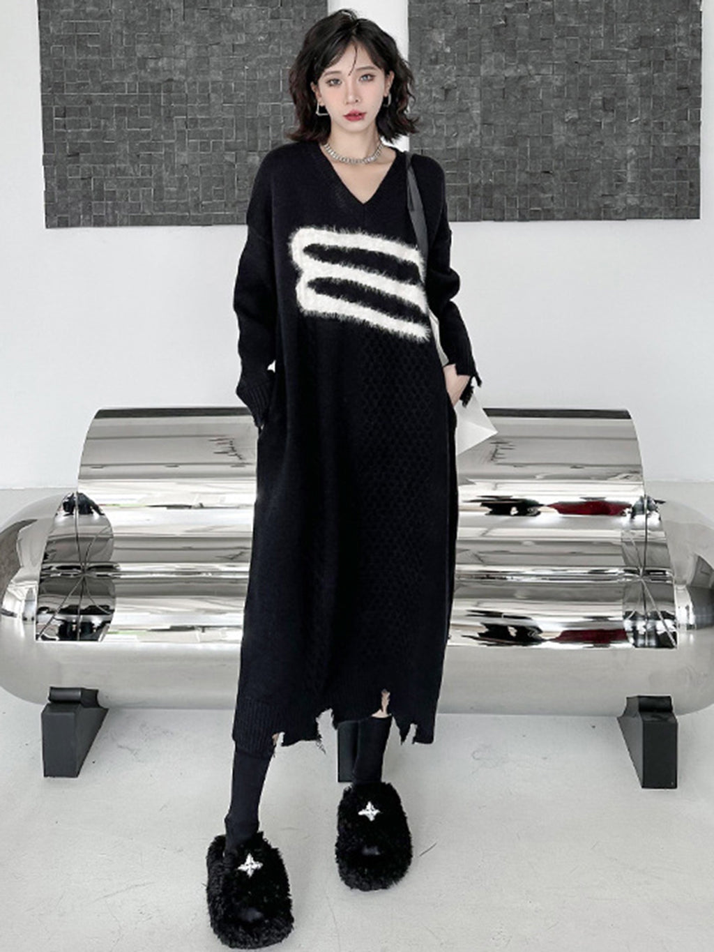 Vネックジャガードニットドレス