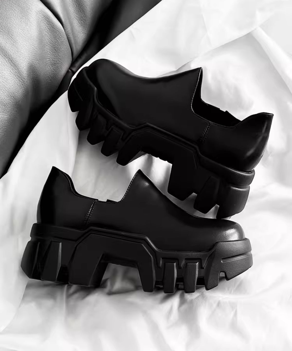 big toe platform shoes 