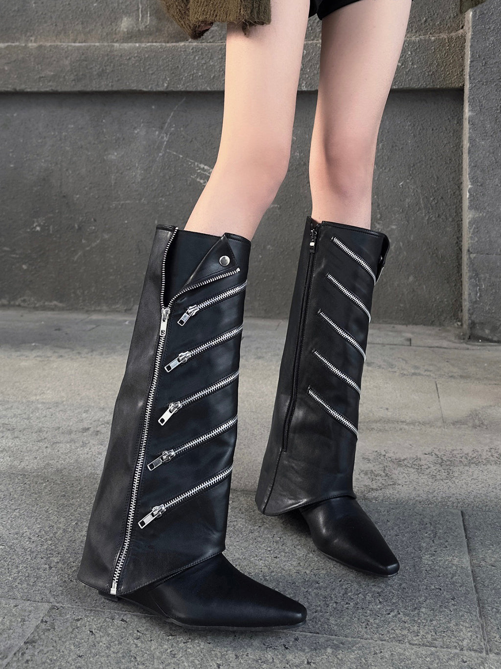 Zip-cover long boots