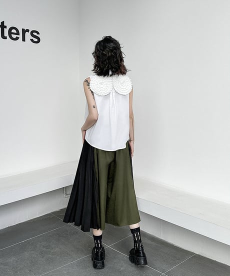 Side pleated wide pants