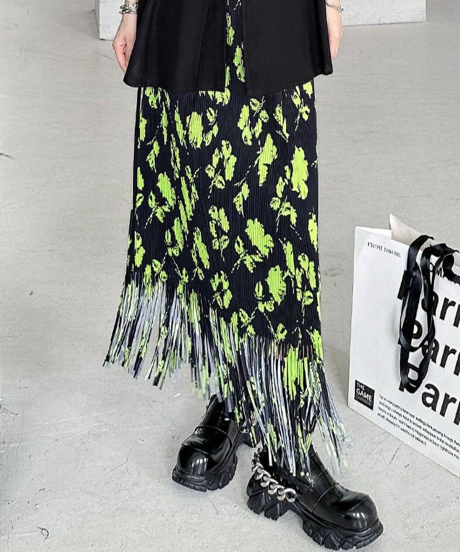 Tyromine Skirt
