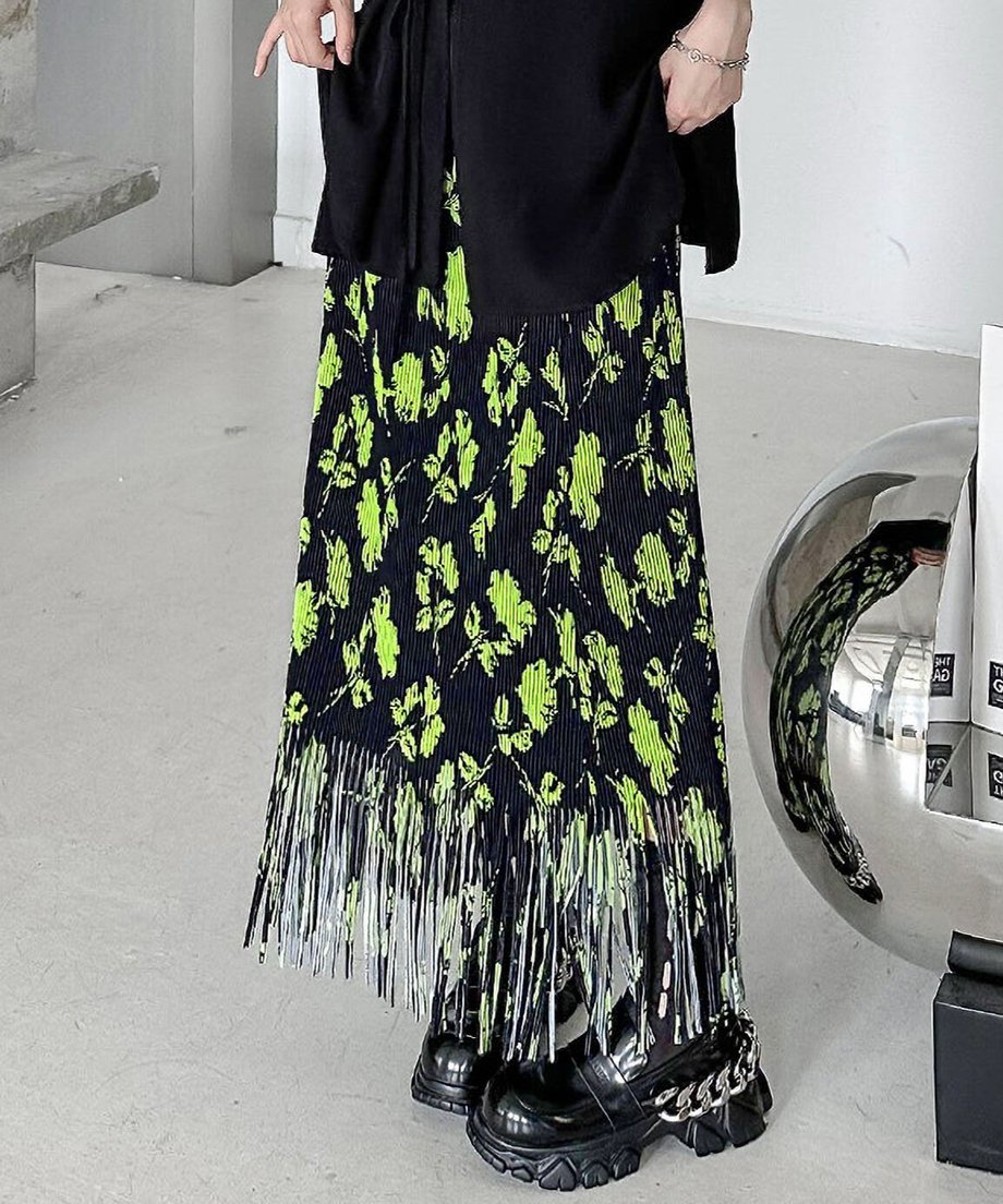 Tyromine Skirt