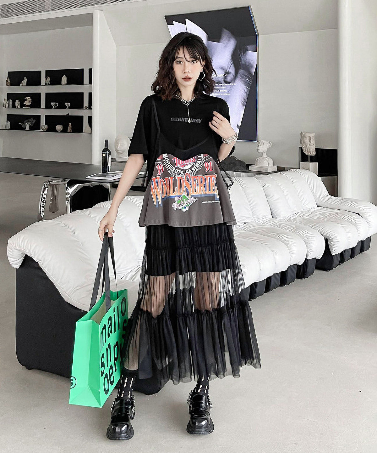Loose T-shirt and mesh dress 