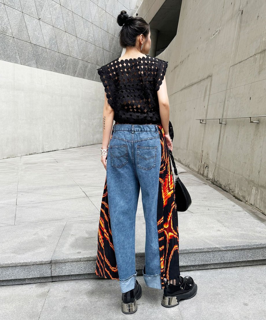 Side pleated denim pants