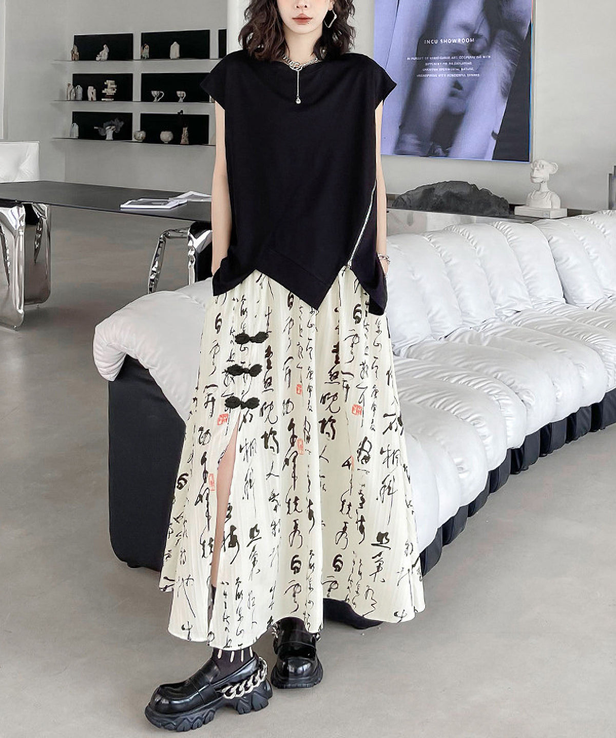 Drop shoulder zipper top