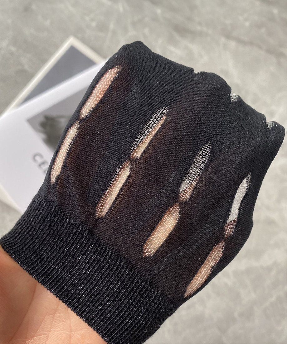Mid-Tube Hole Socks